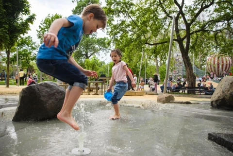 Cool yourself in the City Park