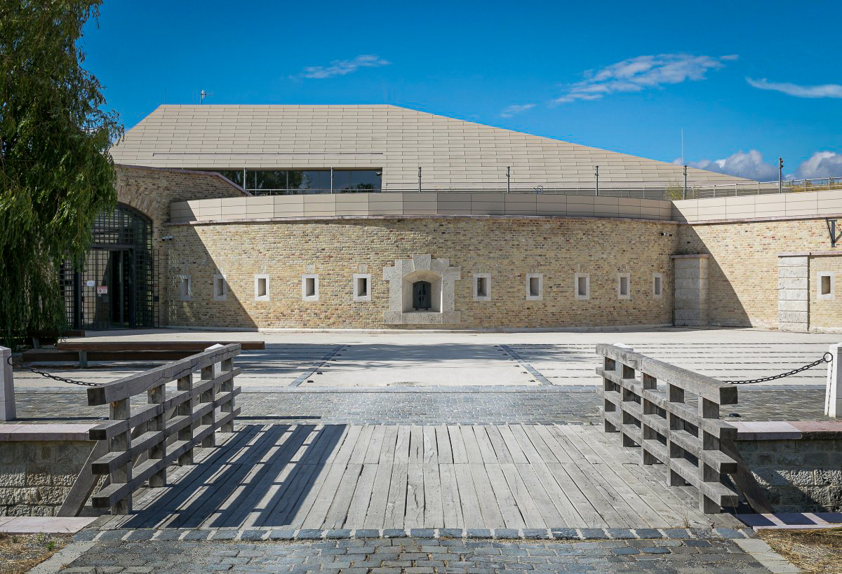 Galéria kép 0